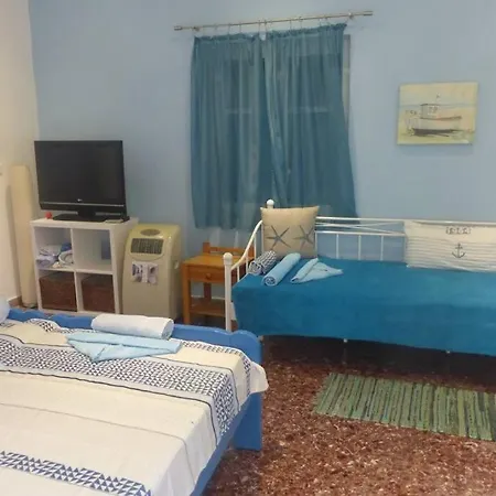 Franziska - 2 Naousa (Paros)